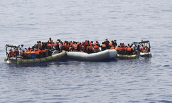 İzmir'de göçmen operasyonu: 67 düzensiz göçmen yakalandı