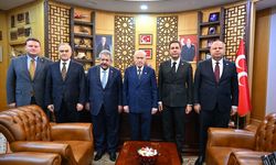 MHP'de çerçeve yasa mesaisi: Komisyon üyeleri Bahçeli ile görüştü