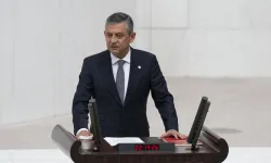 Özgür Özel 'çerçeve yasa' kararını açıkladı: "Öfkemizi milletin geleceğinin önüne koymadık"