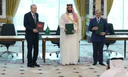 Kathimerini: Türkiye, Suudi Arabistan ve Pakistan arasındaki "Mekke Anlaşması" Atina’da rahatsızlık yarattı