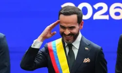 Kolombiya'da aşırı sağcı Abelardo de la Espriella yemin ederek cumhurbaşkanlığı görevine başladı