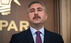 AKP’li Gül: Türkiye’nin yeni ve sivil anayasaya ihtiyacı var