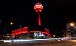 Filenin Sultanları’nın zaferi Ankara'yı aydınlattı: Atakule kırmızı-beyaza büründü