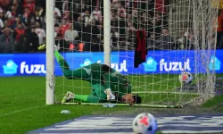 Türkiye - İtalya maçında tribünlerden "TFF istifa" ve "Montella istifa" sesleri