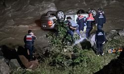 Trabzon Yomra'da trafik kazası: Otomobil dereye devrildi, 1 kişi öldü
