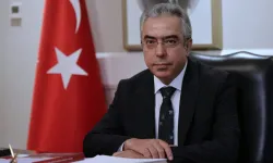 Mehmet Uçum’dan Davutoğlu için kullanılan "seçilmiş son başbakan" ifadesine tepki