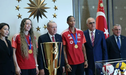 Cumhurbaşkanı Erdoğan, Avrupa şampiyonu Filenin Sultanları'nı kabul etti