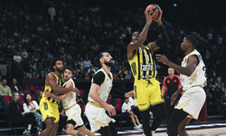 Fenerbahçe Tarfin, Süper Kupa'da Dubai Basketbol'u mağlup etti