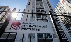 HBV İletişim Fakültesi’nde yeni akademik yıl açıldı: RTÜK’ten "öz denetim", Rektör Bostancı’dan "yapay zekâ" uyarısı