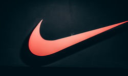 Nike hisselerinde sert kayıp: Şirket 18 yıl sonra S&P 100'den çıkıyor