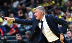 Jasikevicius'tan 100-76'lık galibiyet sonrası mesaj: "Fenerbahçe'deysen her an hazır olacaksın"