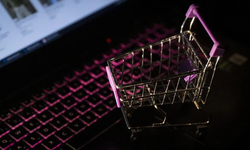 Ticaret Bakanlığı: Kadın kooperatiflerine e-ticarette 5 yıllık destek sağlanacak