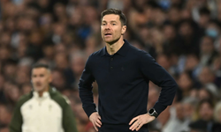 Chelsea’de Brentford şoku: Xabi Alonso ikinci yarıdaki çöküşe dikkat çekti