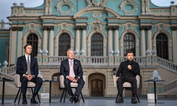 Zelenskiy: Hava savunması ve kış paketi somut şekilde ele alındı