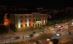 Cüneyt Arkın'ın da mezun olduğu Eskişehir Atatürk Lisesi 116 yaşında
