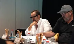 Ata Demirer’in yeni filmi "Pervaneler"in çekimleri Ayvalık’ta başladı