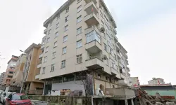 Maltepe'de çöken binanın üst 2 katı kaçak çıktı, kolon kesme şüphesi var