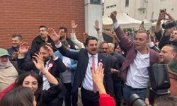 İzmir Barosu’nun yeni başkanı Serhat Sökmen oldu