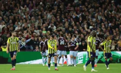 Aston Villa - Fenerbahçe maçı sonrası spor yazarları: "Sahada Oğuz Aydın dışında ayakta kalan yoktu"
