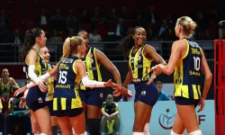 Fenerbahçe Manisa voleybol maçı farklı sona erdi