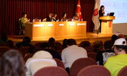 Hacettepe’de dijital eşitsizlikler tartışıldı: Algoritmalar hayatımızı nasıl etkiliyor?