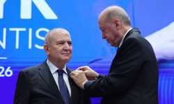 Kani Torun AK Parti'ye katıldı: Rozetini Cumhurbaşkanı Erdoğan taktı