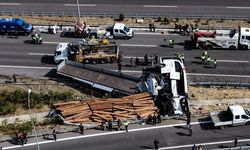 Manisa Akhisar'daki trafik kazasında 13 yaralı taburcu edildi