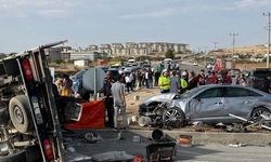 Kahramanmaraş'ta MHP konvoyunda trafik kazası: 1 ölü, milletvekili dahil 7 yaralı