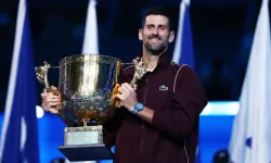 Novak Djokovic Çin Açık’ta şampiyon: 102. kariyer kupasıyla tarihe geçti