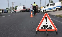 Haliç Köprüsü'nde kaza yapan araçta yangın çıktı, 1 kişi yaralandı