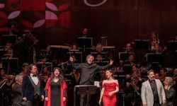 İstanbul Opera Festivali Gala Konser ile başladı