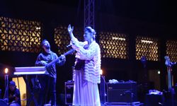 Kalben'i son konserinde 10 bin kişi dinledi