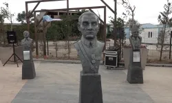 Çanakkale'de tepki toplayan Atatürk büstü yenilenmek üzere kaldırıldı