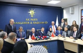 TBMM Başkanvekili Bozdağ, AK Parti Şanlıurfa İl Başkanlığında konuştu: