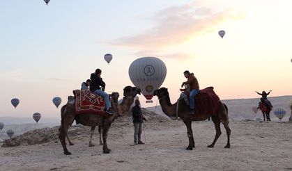 Kapadokya'da sıcak hava balonları rekora uçtu