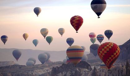 Sıcak hava balonculuğunda yeni rekor