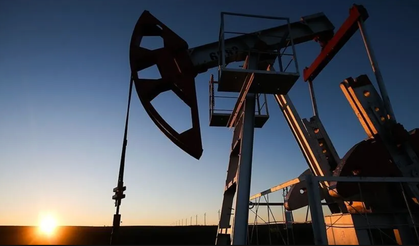 Brent petrol 72 dolar seviyesine indi: Gözler ABD-İran görüşmelerinde
