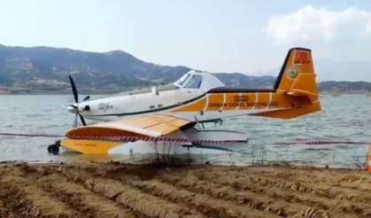 İzmir'de yangın söndürme uçağı kalkış yapamadı: Pilot güvenli şekilde kurtarıldı