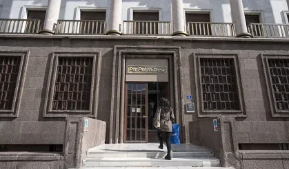 PTT'den başkente özel "2026 Türk Dünyası Turizm Başkenti Ankara" pulu tedavüle çıktı