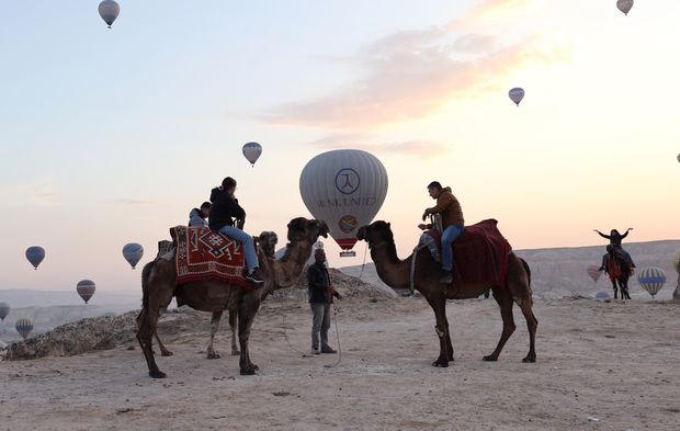 Kapadokya'da sıcak hava balonları rekora uçtu