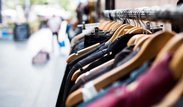 Mağazalarda denenmiş kıyafetler uyuz tehlikesi taşıyor