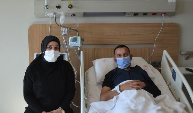 Bursa'da iki hastadan biri kardeşinin diğeri eşinin böbreğiyle sağlığına kavuştu