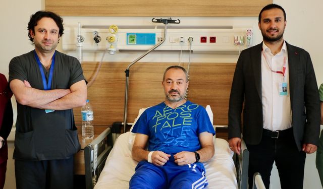 Eskişehir Şehir Hastanesinde takılan mesane piliyle iki hasta sağlığına kavuştu