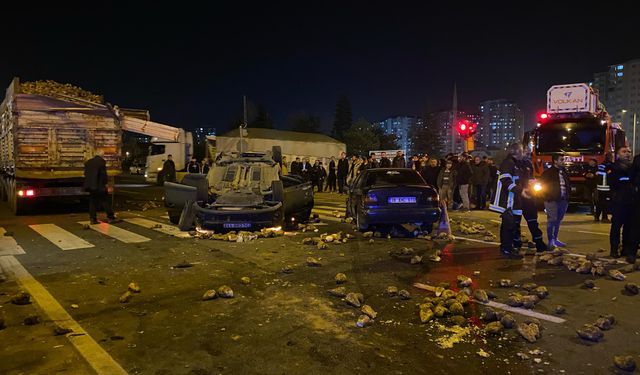 Kayseri'de 5 aracın karıştığı zincirleme trafik kazasında 4 kişi yaralandı