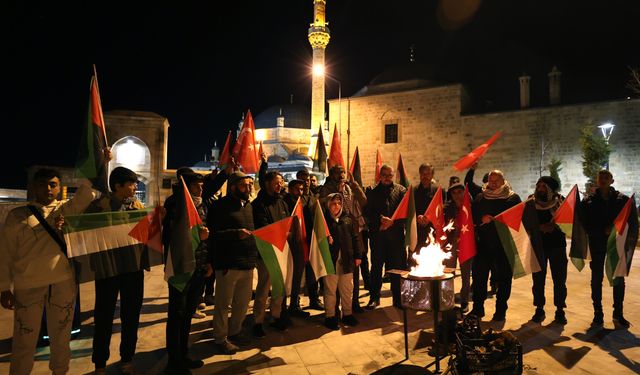 Nevşehir'de "Ateş başında Gazze nöbeti" etkinliği düzenlendi