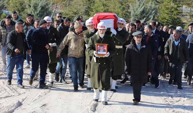 Kıbrıs gazisi Aksaray'da son yolculuğuna uğurlandı