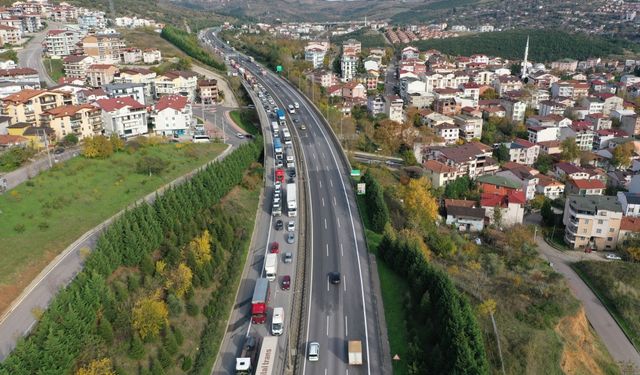 GÜNCELLEME - Kocaeli'de tır ile yolcu otobüsünün karıştığı kazada 13 kişi yaralandı