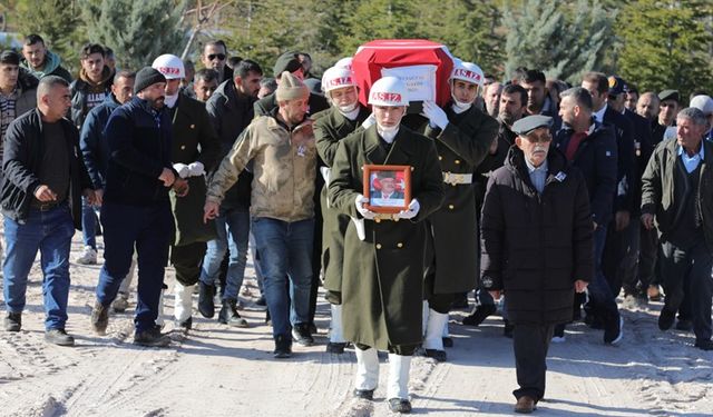 Kıbrıs gazisi Aksaray'da son yolculuğuna uğurlandı