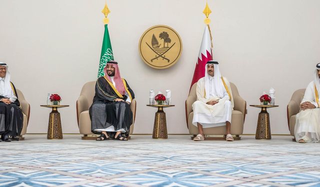 Katar ve Suudi Arabistan'dan "Filistin'de kapsamlı çözüm çabalarının yoğunlaştırılması" çağrısı