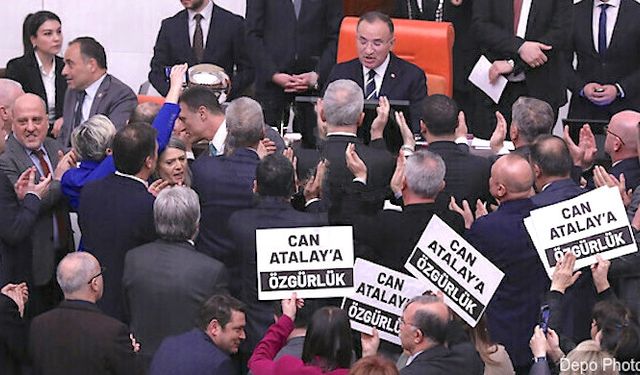 Adalet Bakanı Tunç'tan Can Atalay'ın vekilliğinin düşmesine ilk yorum